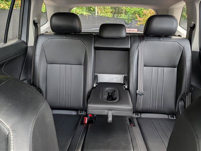 Certified 2022 Volkswagen Tiguan SE AWD/4WD image 17