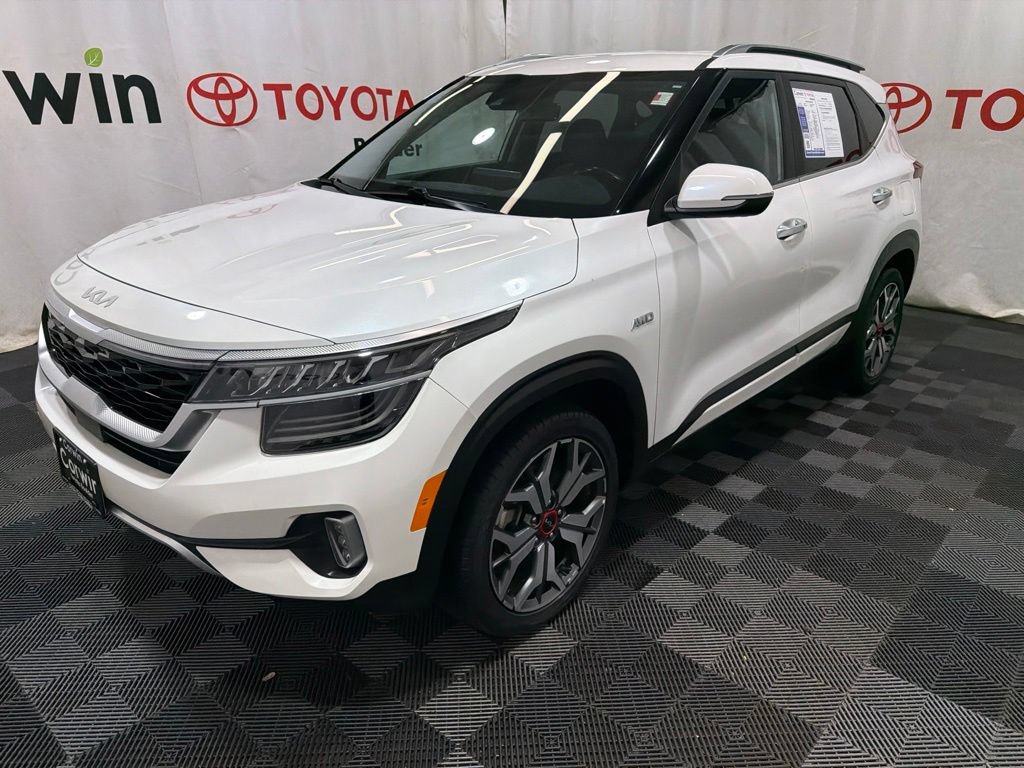 Used 2022 Kia Seltos SX AWD/4WD image 3