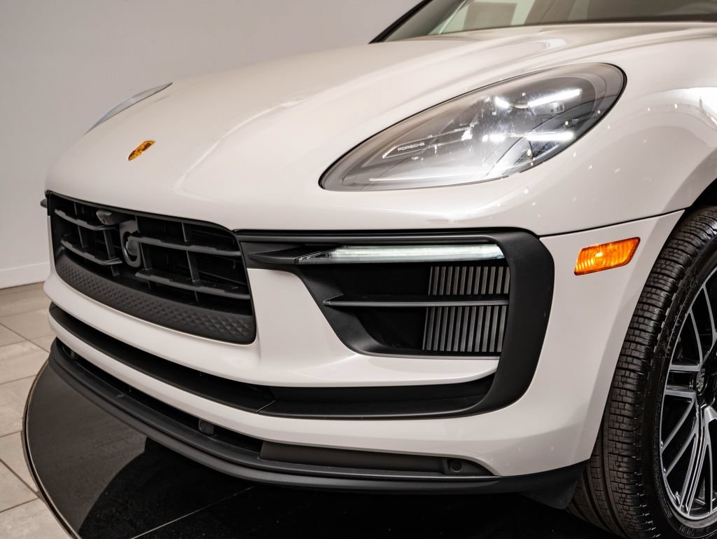 New 2026 Porsche Macan S AWD/4WD image 17