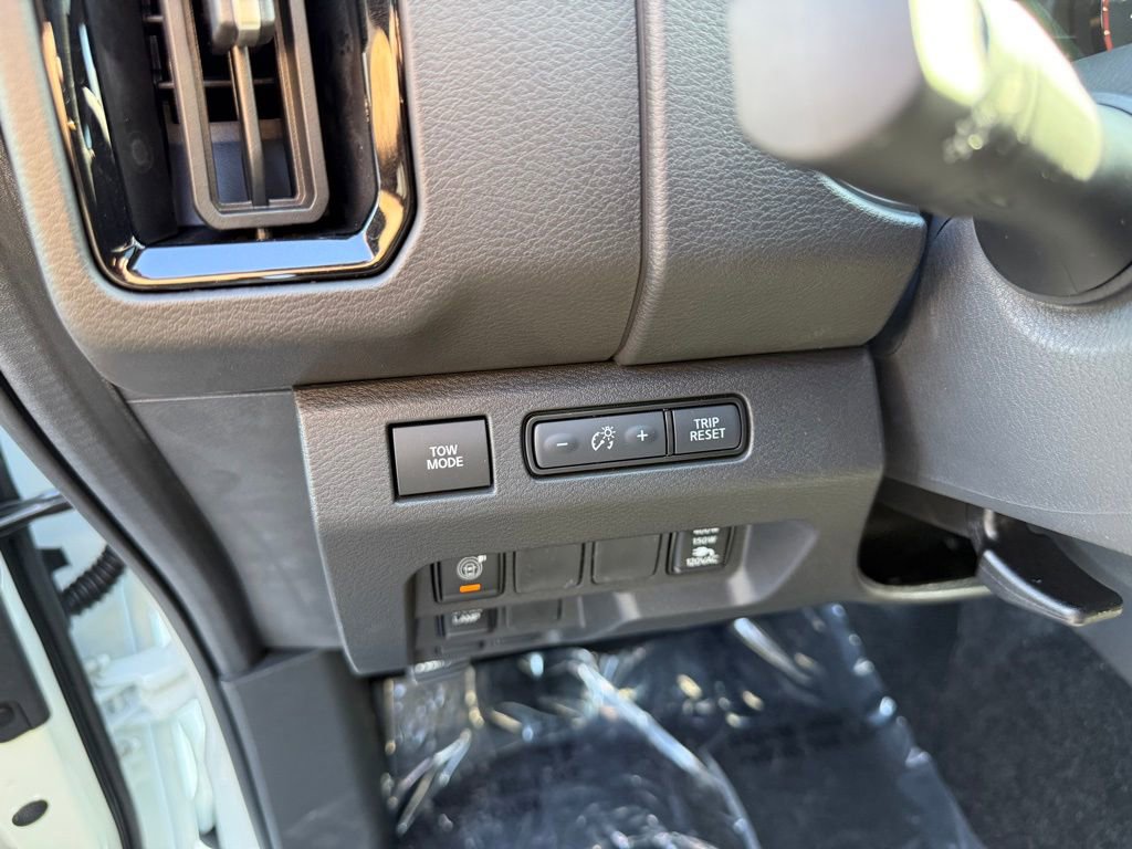 New 2026 Nissan Frontier PRO-4X w/ Pro Premium Package image 7