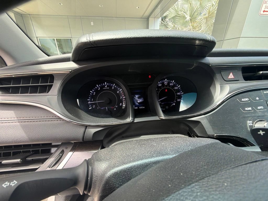 Used 2016 Toyota Avalon XLE FWD image 8