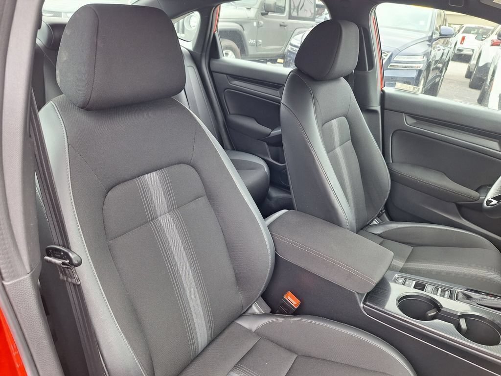 Used 2023 Honda Civic Sport image 29