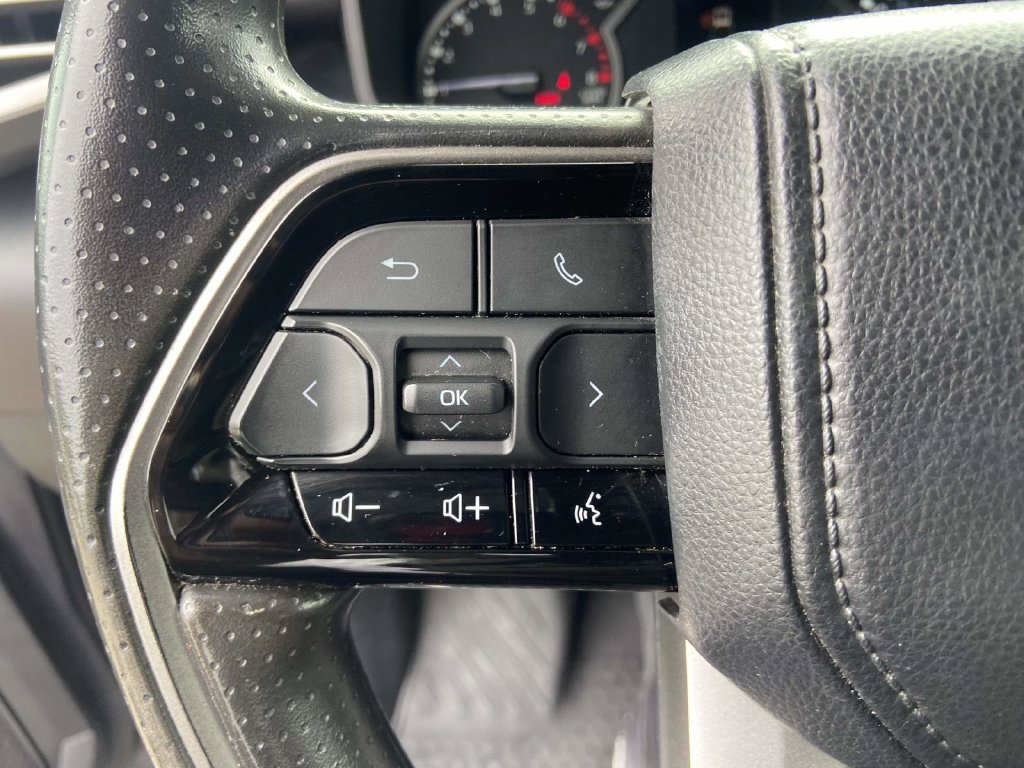 Used 2023 Toyota Tundra SR5 w/ SR5 Convenience Package AWD/4WD image 31