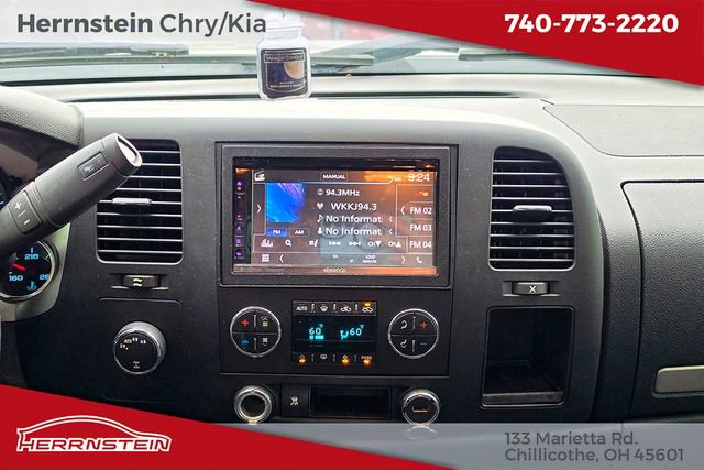 Used 2011 GMC Sierra 1500 SLE w/ Power Tech Package image 10