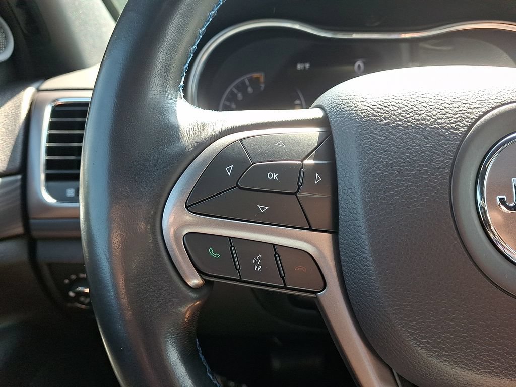 Used 2019 Jeep Grand Cherokee Laredo AWD/4WD image 22