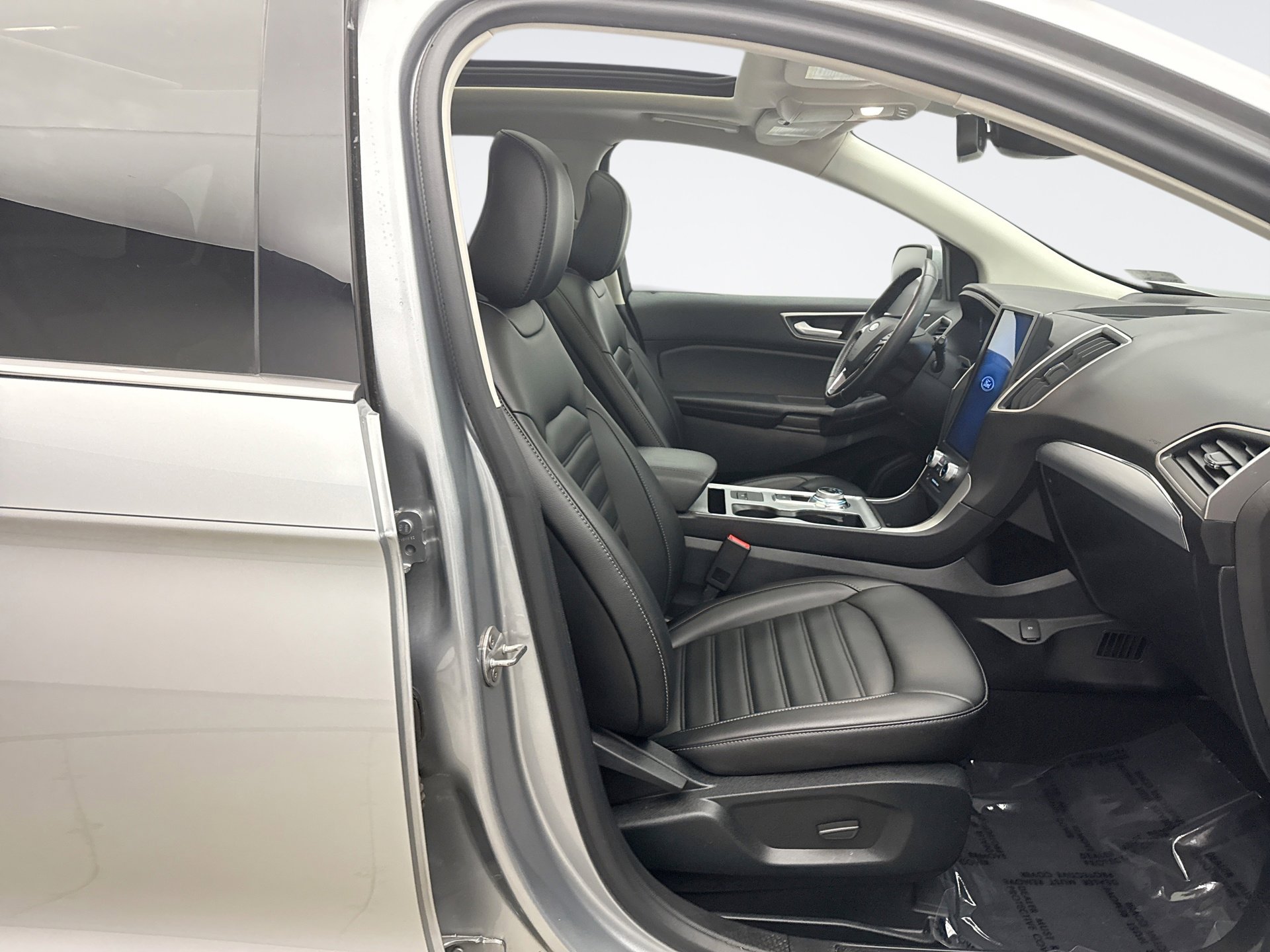 Used 2022 Ford Edge SEL w/ Convenience Package AWD/4WD image 17