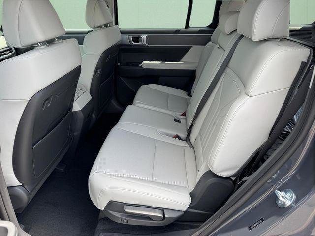 New 2026 Hyundai Santa Fe SEL FWD image 13