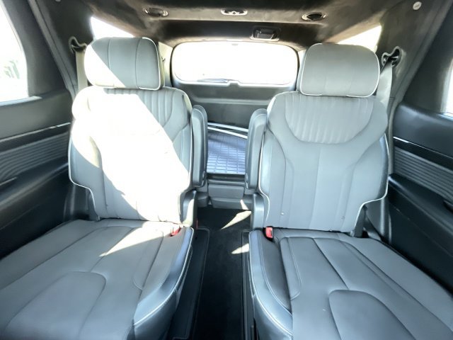 Used 2025 Hyundai Palisade Calligraphy AWD/4WD image 16