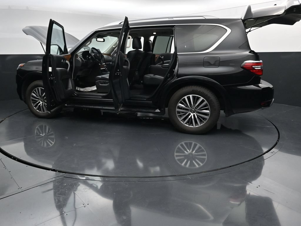 Used 2024 Nissan Armada SL w/ Captain's Chairs Package AWD/4WD image 39