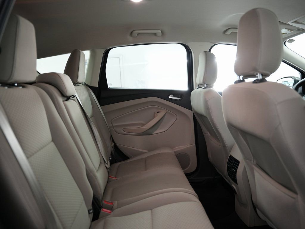 Used 2018 Ford Escape SE image 38