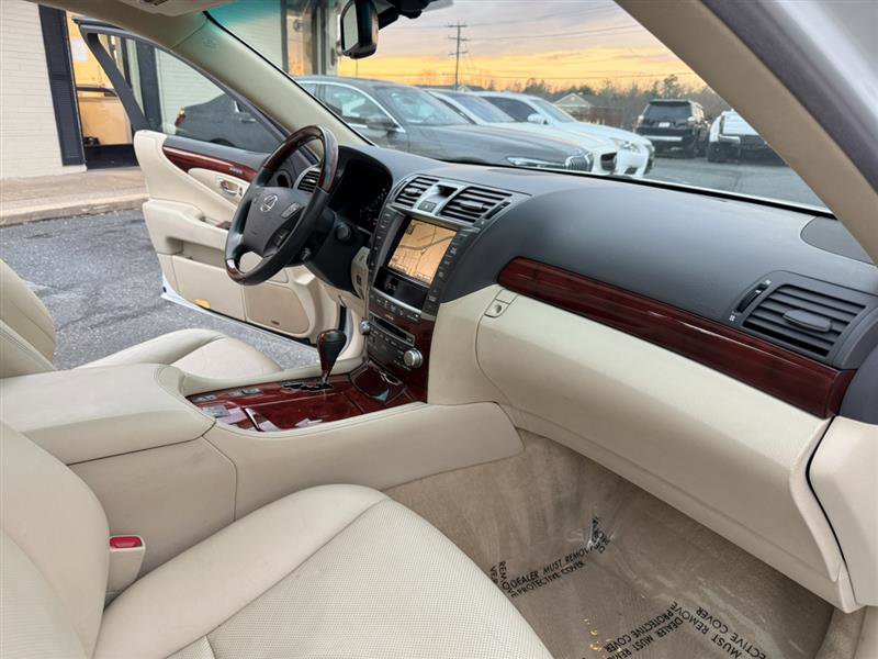 Used 2012 Lexus LS 460 AWD w/ Luxury Value Edition image 12