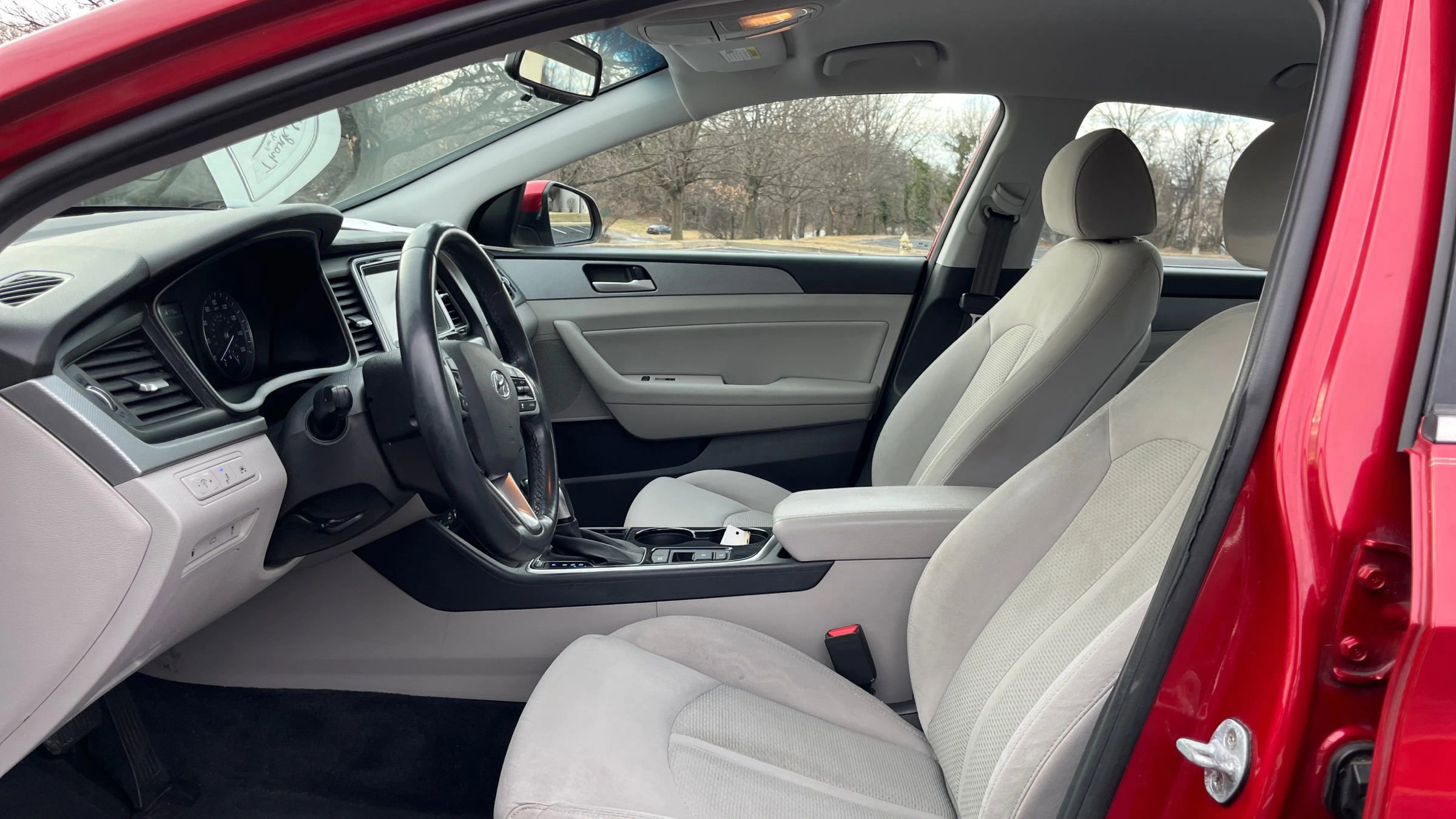 Used 2018 Hyundai Sonata SEL w/ Tech Package 02 image 9