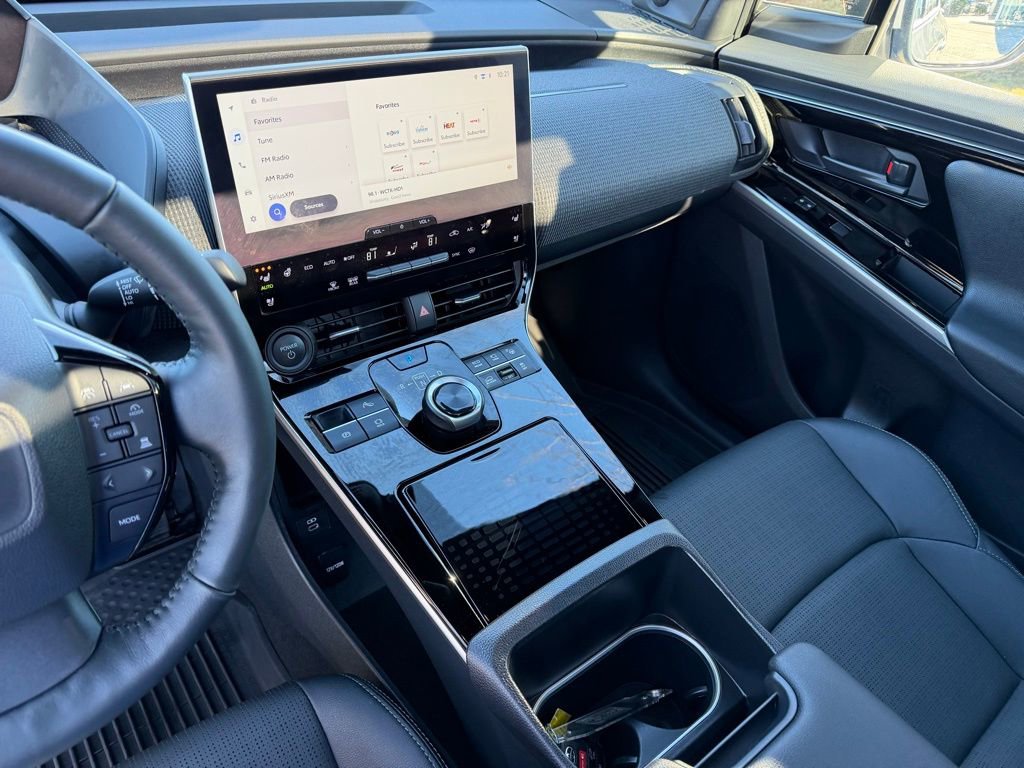 Used 2025 Toyota bZ4X AWD image 15