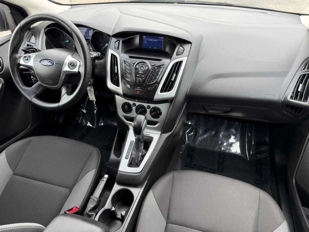 Used 2014 Ford Focus SE FWD image 19