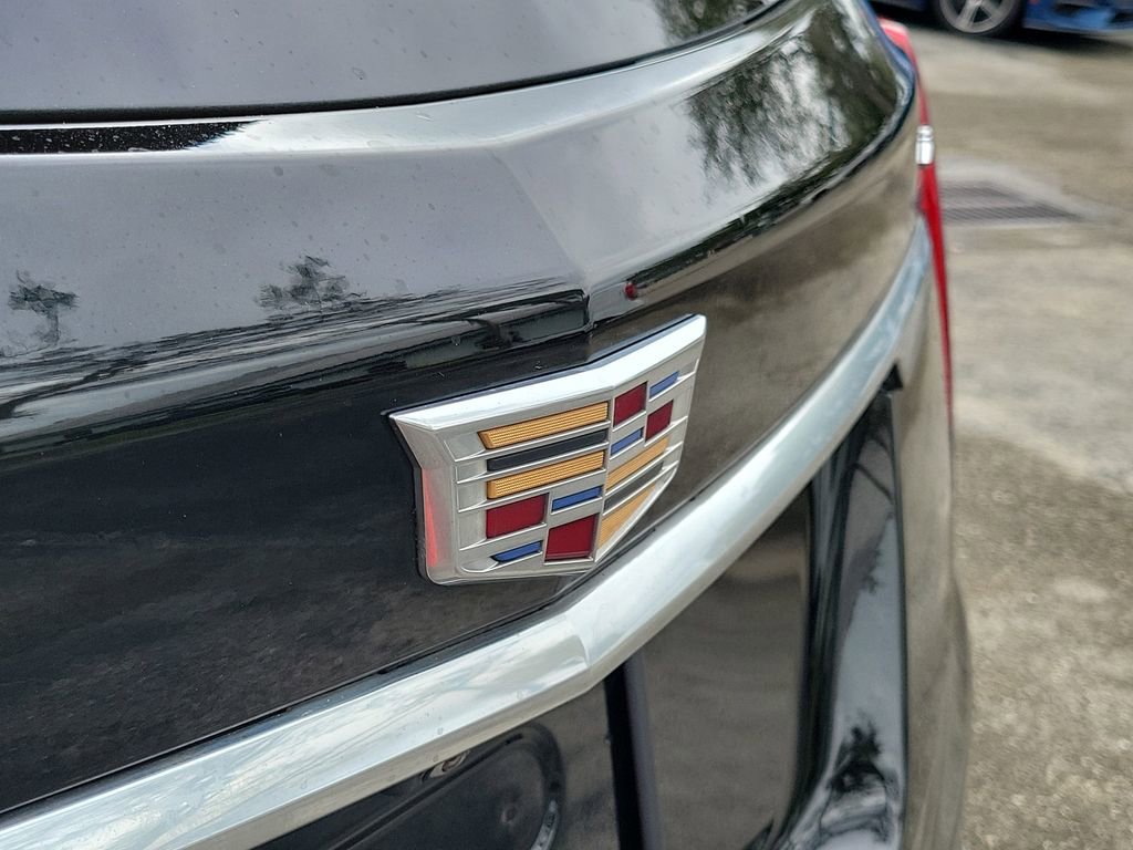 Used 2022 Cadillac XT5 Premium Luxury w/ Technology Package image 6