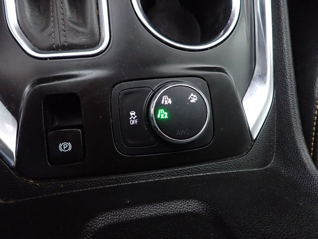 Used 2020 Chevrolet Traverse LT w/ LT Premium Package AWD/4WD image 8