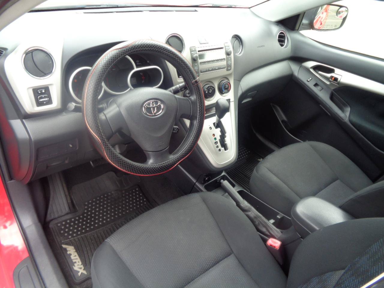 Used 2009 Toyota Matrix FWD image 7