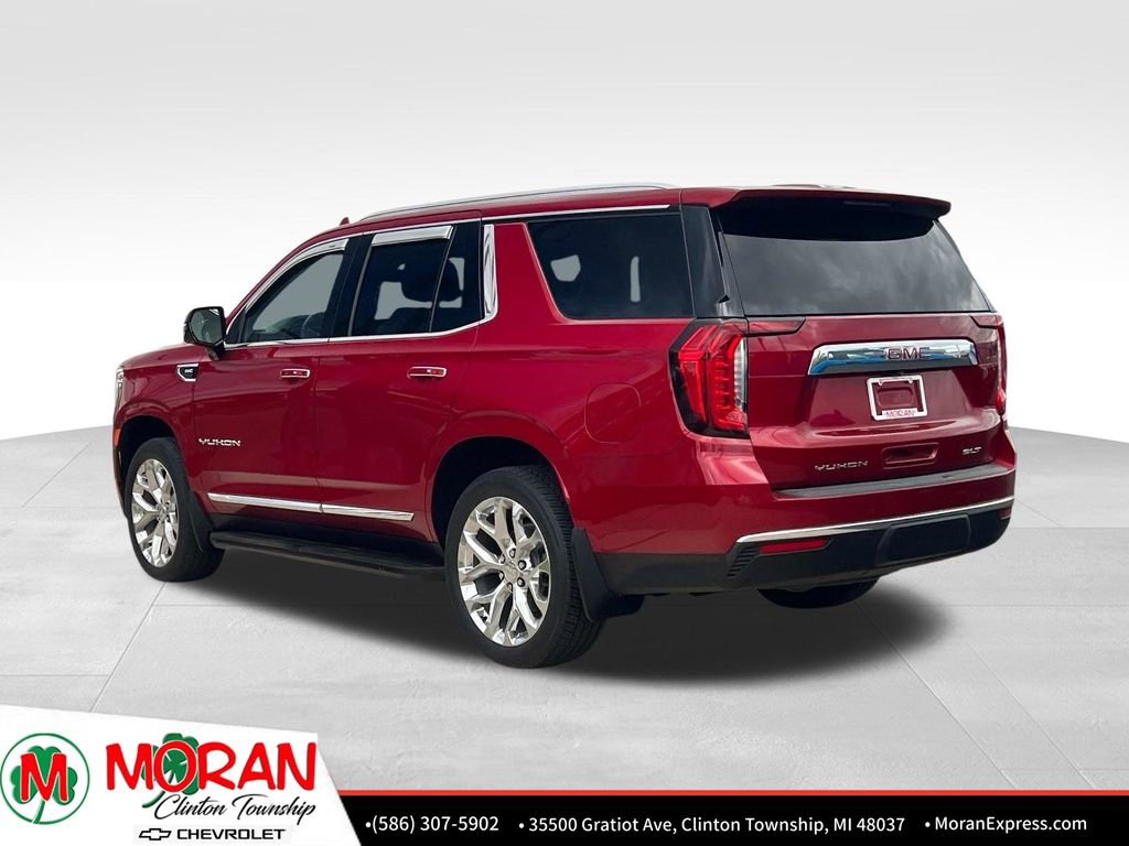 Certified 2022 GMC Yukon SLT w/ SLT Premium Package AWD/4WD image 4