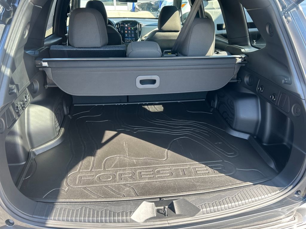 Certified 2025 Subaru Forester Premium image 17