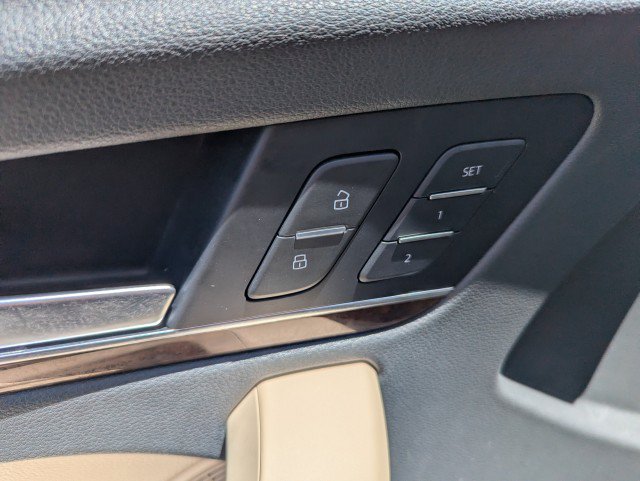 Used 2018 Audi Q5 Prestige w/ Prestige Package AWD/4WD image 11