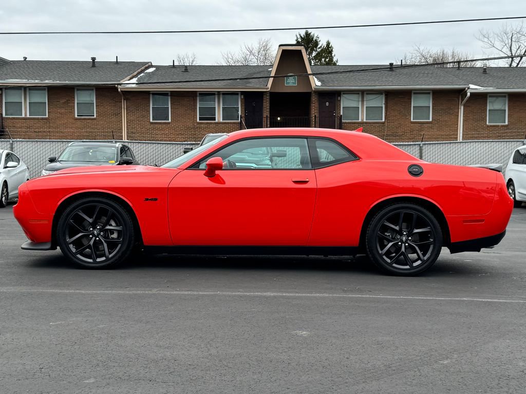 Used 2023 Dodge Challenger R/T w/ Plus Package image 6