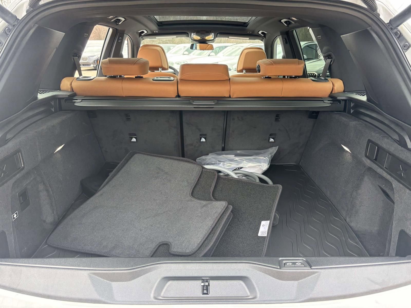 New 2026 BMW X5 xDrive50e AWD/4WD image 9