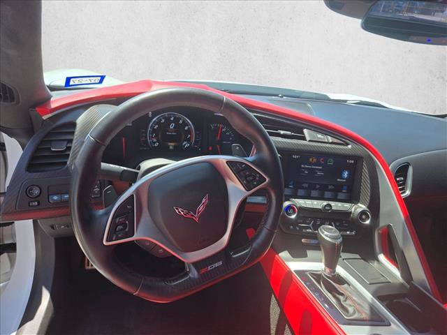 Used 2015 Chevrolet Corvette Z06 w/ 3LZ Preferred Equipment Group RWD image 14