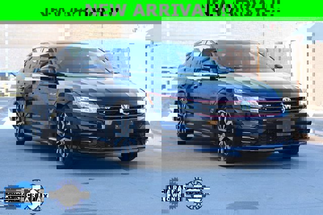 Used 2018 Volkswagen Passat 3.6 video 1