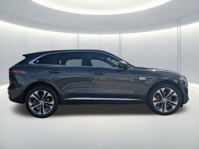 Used 2021 Jaguar F-PACE R-Dynamic S image 4