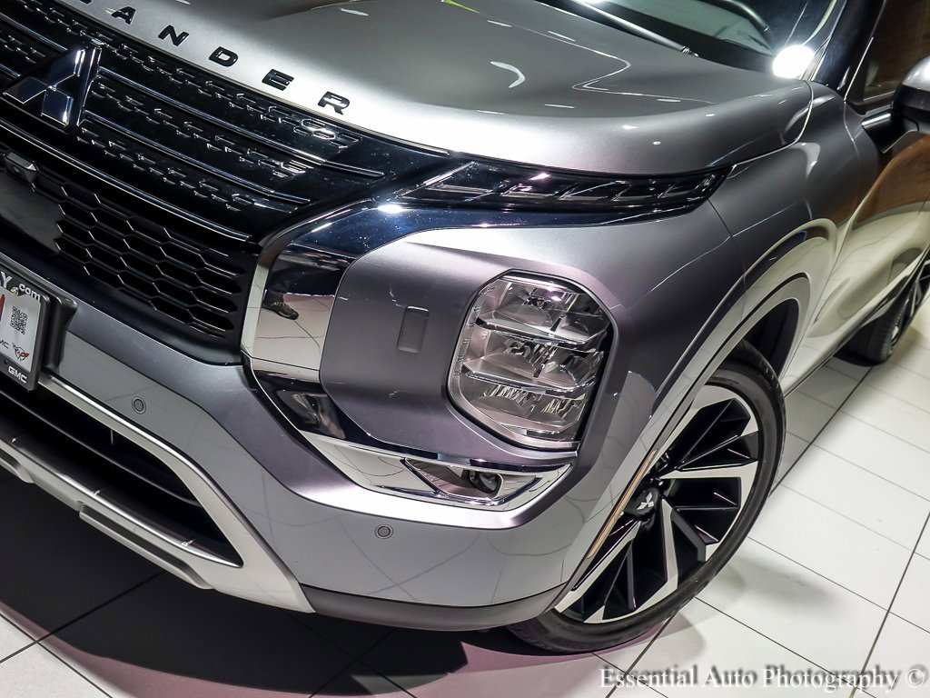 Used 2023 Mitsubishi Outlander SE image 8