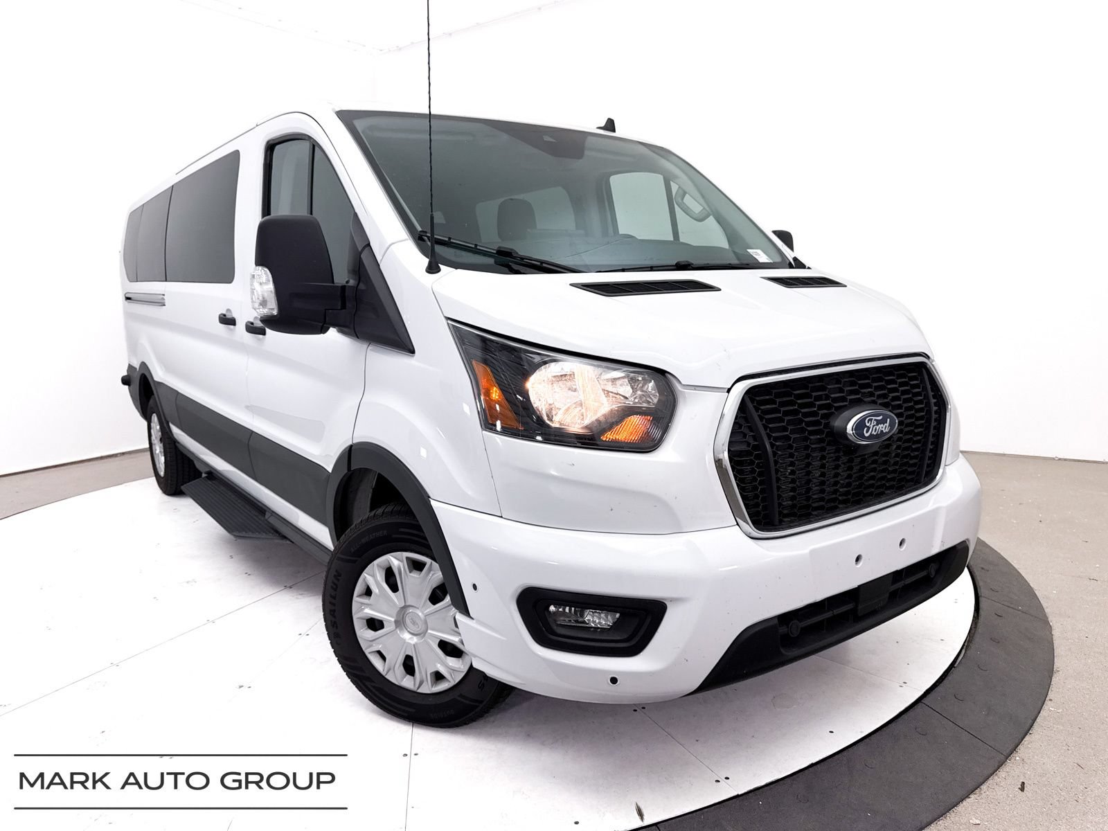 Used 2024 Ford Transit 350 XLT RWD image 1