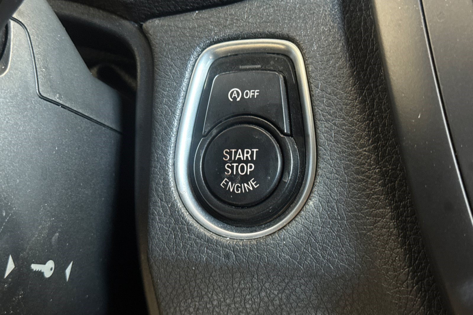 Used 2015 BMW 328i Sedan RWD image 32