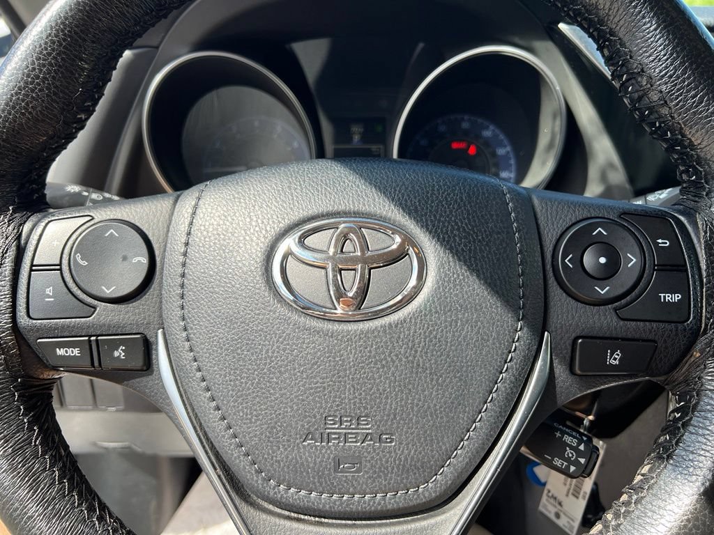 Certified 2018 Toyota Corolla iM w/ Carpet Mat Package (TMS) FWD image 30