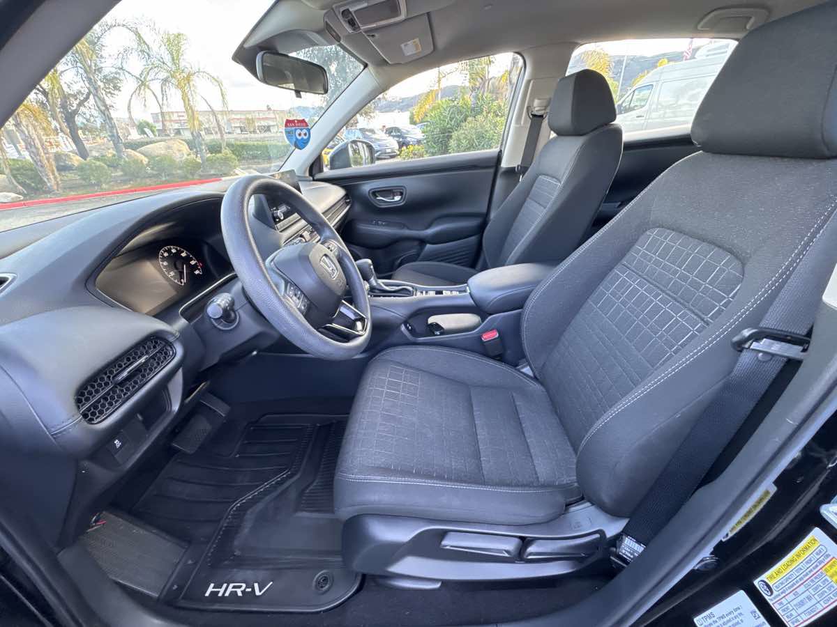 Used 2025 Honda HR-V LX image 19