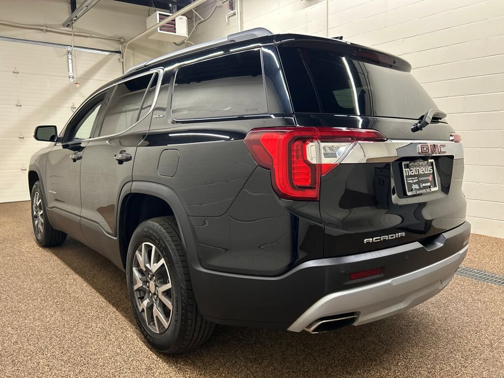 Used 2023 GMC Acadia SLE w/ Driver Convenience Package FWD image 4