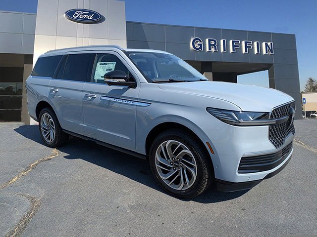 New 2025 Lincoln Navigator Reserve image 1