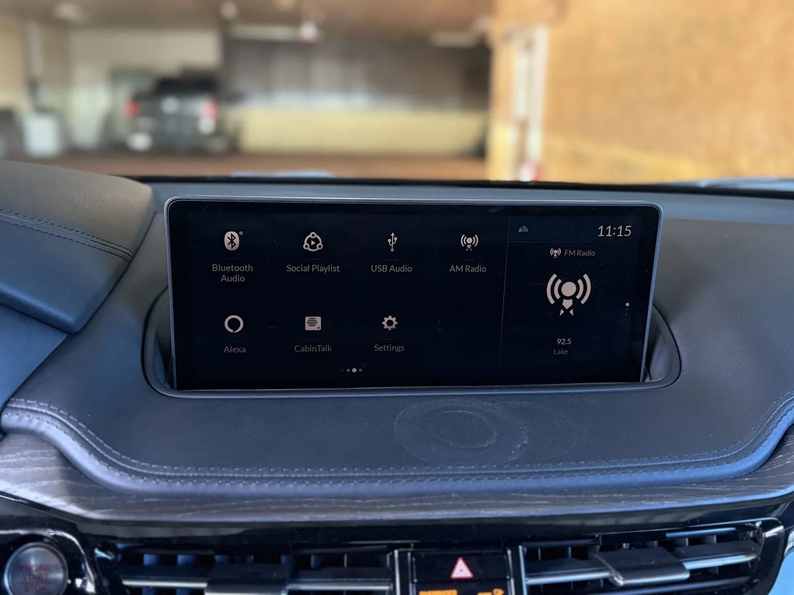 Used 2022 Acura MDX SH-AWD w/ Advance Package image 33