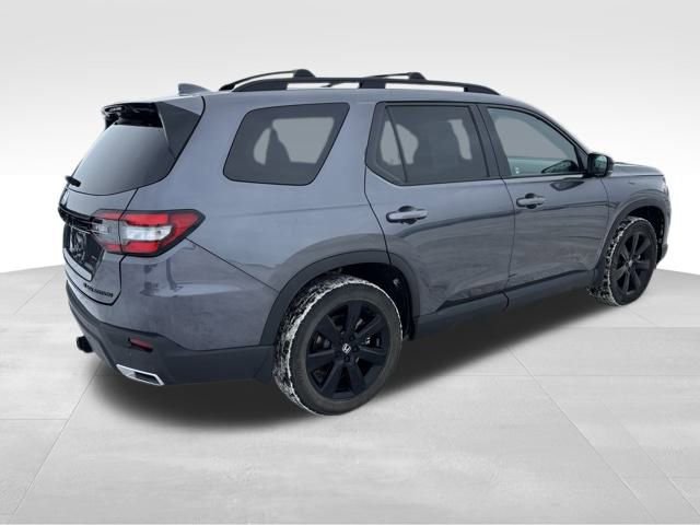 Used 2025 Honda Pilot Black Edition image 5