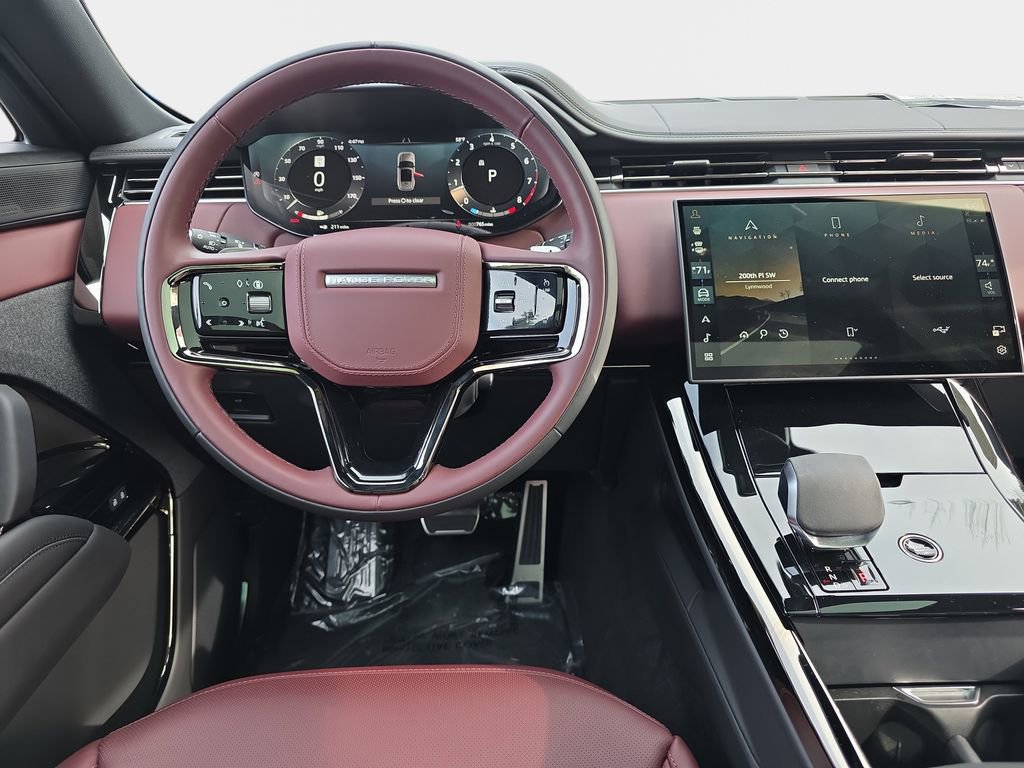 New 2025 Land Rover Range Rover Sport Dynamic SE AWD/4WD image 16