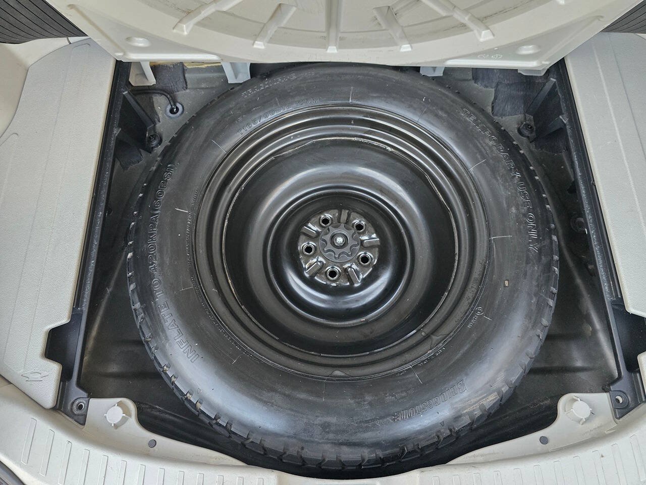 Used 2012 Toyota Venza LE FWD image 41