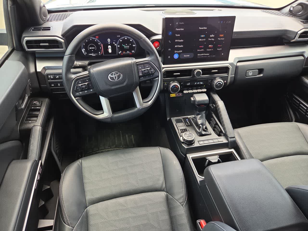 Used 2025 Toyota 4Runner TRD Off-Road Premium AWD/4WD image 24