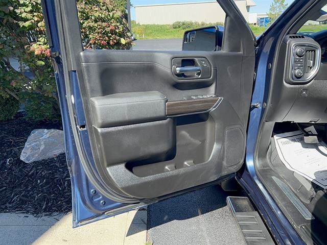Used 2019 Chevrolet Silverado 1500 LT w/ All-Star Edition AWD/4WD image 10