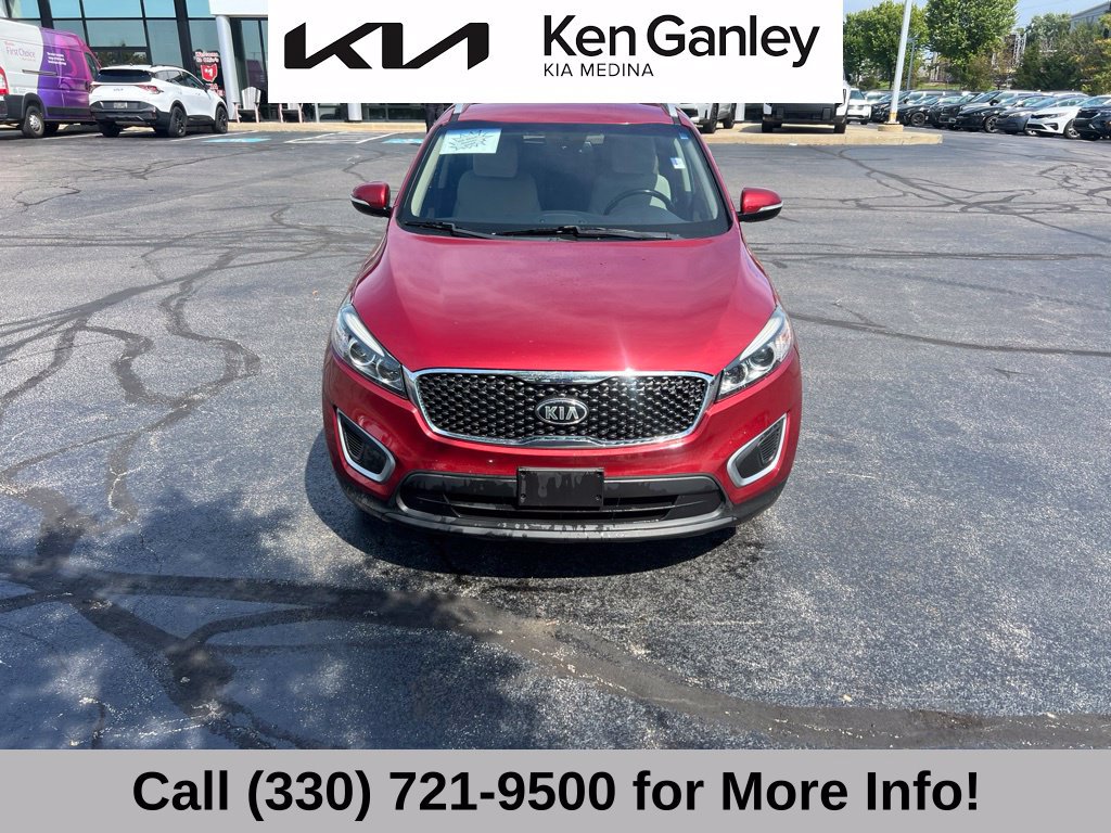 Used 2017 Kia Sorento AWD w/ LX Convenience Package image 4
