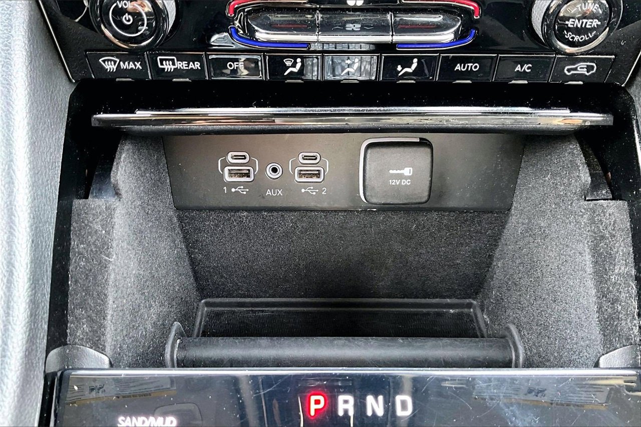 Certified 2022 Jeep Grand Cherokee L Limited image 18