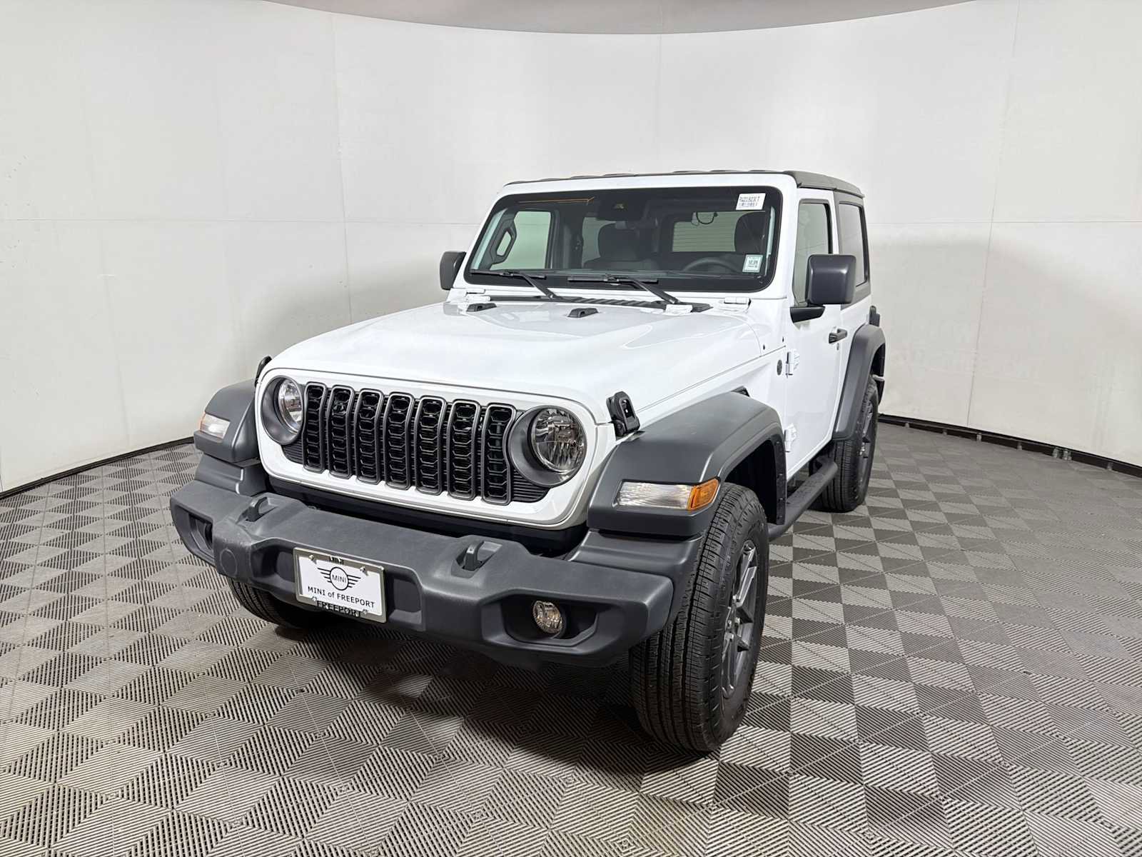 Used 2024 Jeep Wrangler Sport S image 3