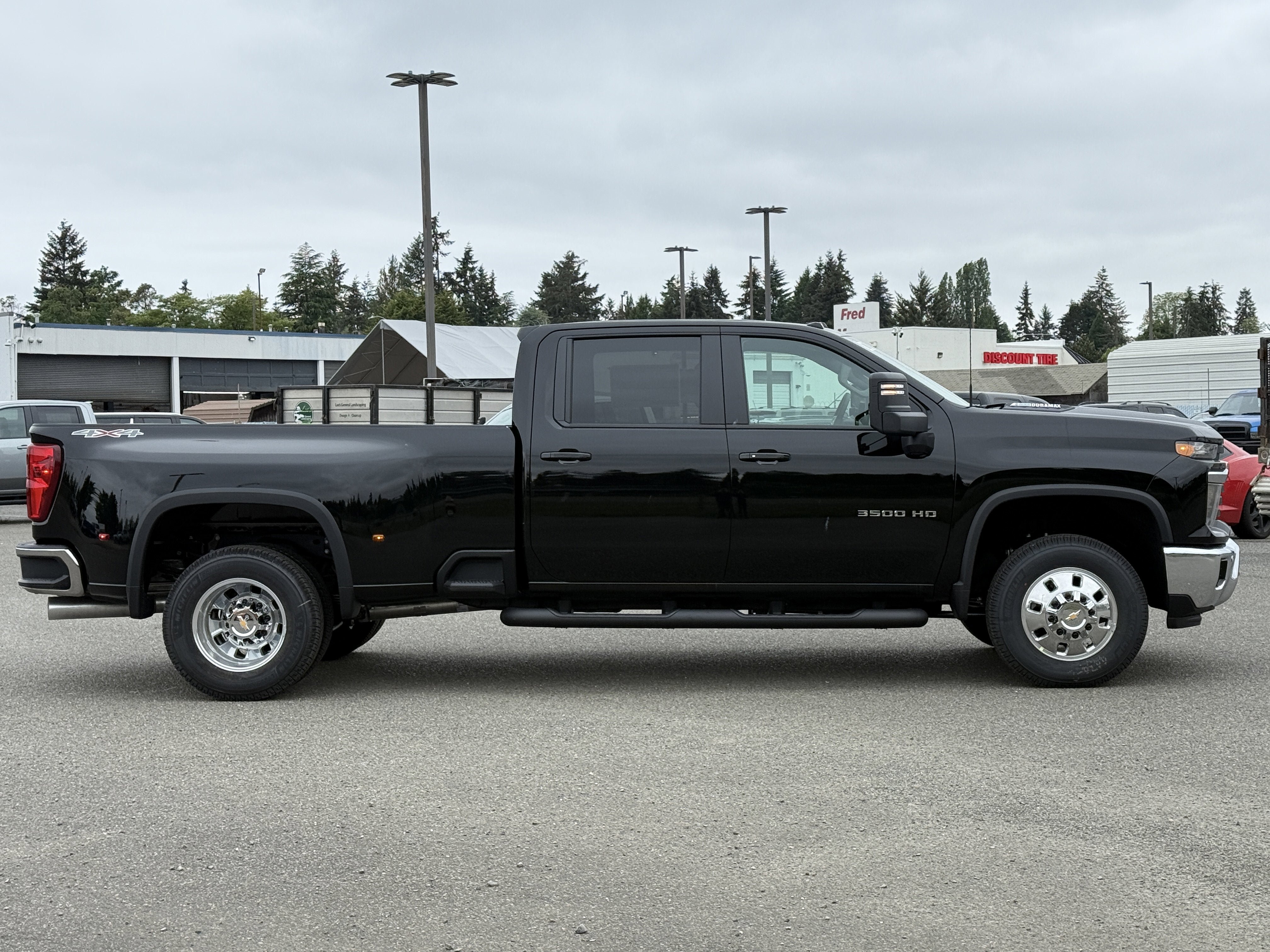 New 2026 Chevrolet Silverado 3500 LT w/ All Star Edition AWD/4WD image 6
