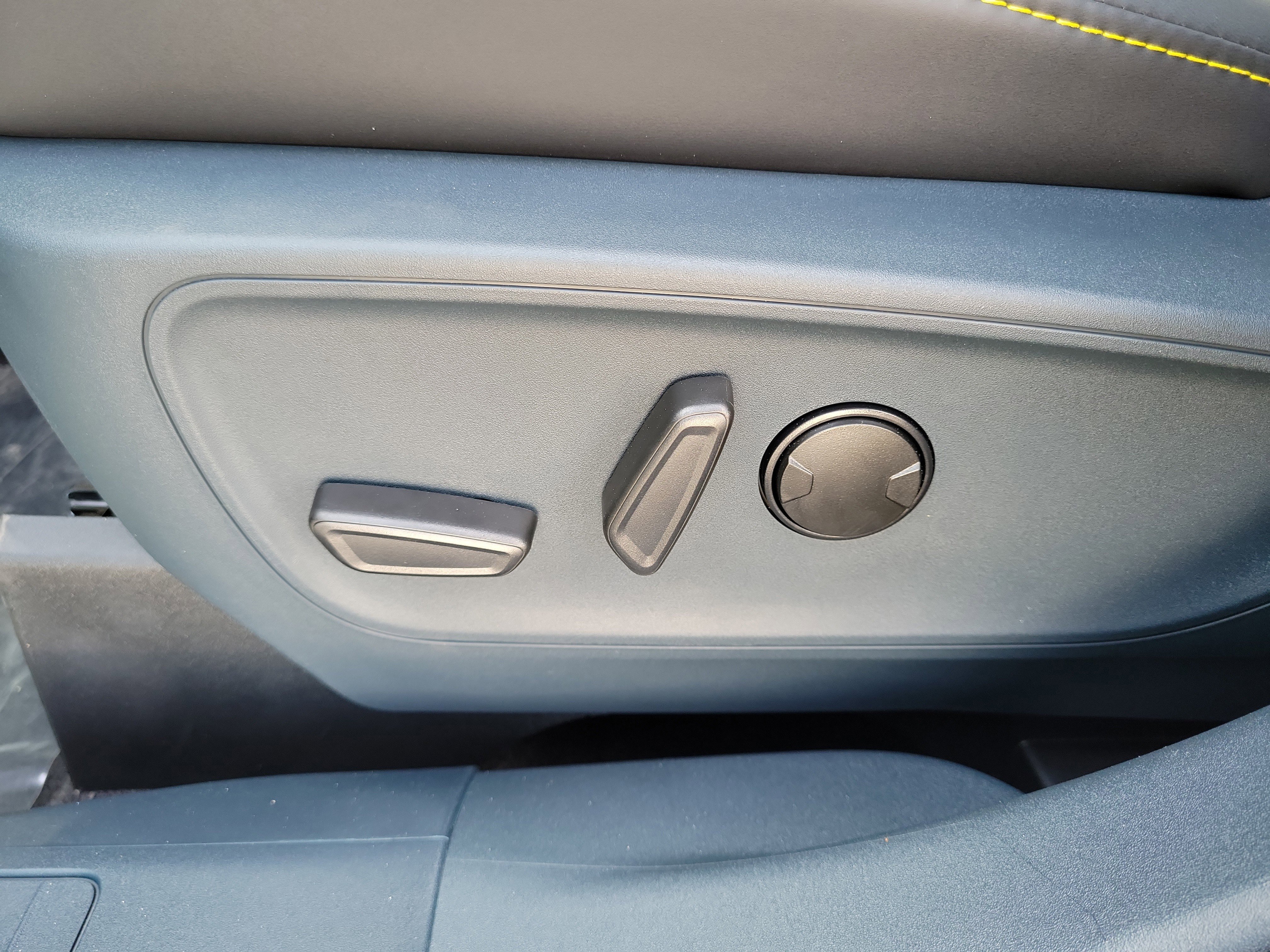 New 2026 Ford Maverick Lobo image 14