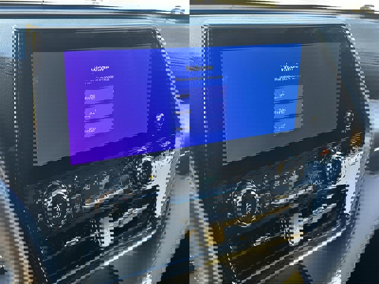 Used 2024 Toyota Highlander Limited image 23