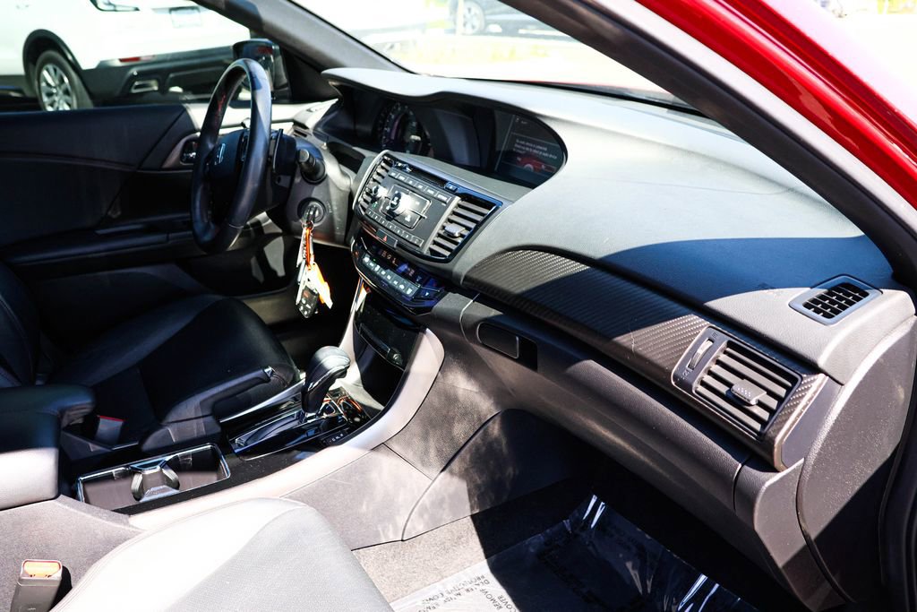 Used 2017 Honda Accord Sport Special Edition image 30