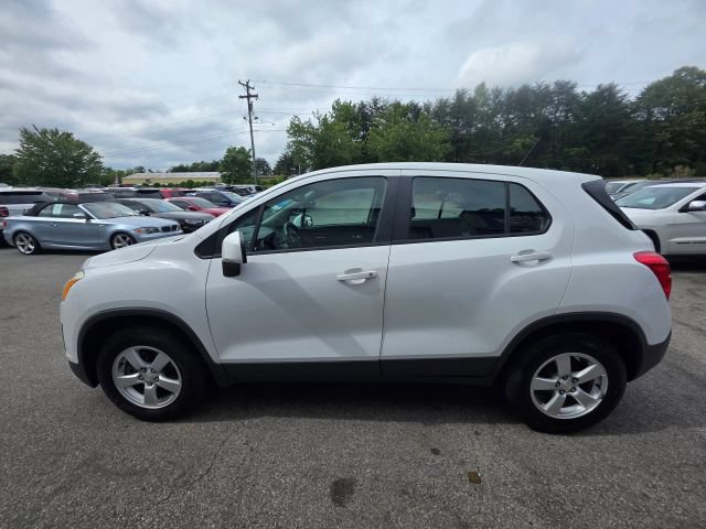 Used 2016 Chevrolet Trax LS AWD/4WD image 8